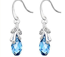 Charger l&#39;image dans la galerie, Stainless Steel Drop Earrings Made with Crystal from SWAROVSKI® London blue
