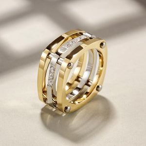 GOLD COCKTAIL PARALLELED BAR RING WITH CZ