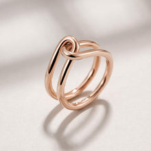 Charger l&#39;image dans la galerie, ROSE GOLD LOVE KNOT RING
