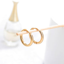 Charger l&#39;image dans la galerie, Fancy Stainless steel Hoops Gold color Earrings
