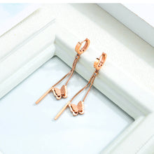 Charger l&#39;image dans la galerie, Fancy stainless steel jewelry BUTTERFLY Earrings
