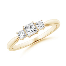 Charger l&#39;image dans la galerie, 3-Stone Princess Cut Diamond Engagement Ring
