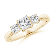 Charger l&#39;image dans la galerie, 3-Stone Princess Cut Diamond Engagement Ring
