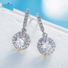 Charger l&#39;image dans la galerie, 925 Sterling Silver HALO Round Earrings Made with AAA-Zirconium
